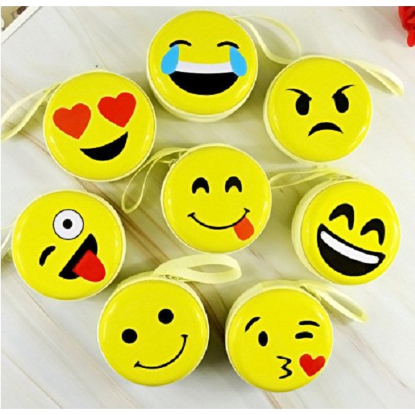 ShopNGift Cute Smiley Emoji Metal Tin Pouch